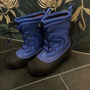 North face Blue Kids Winter Snow Boots, Sz 5